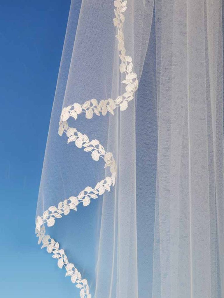Boho leaf lace edge veil