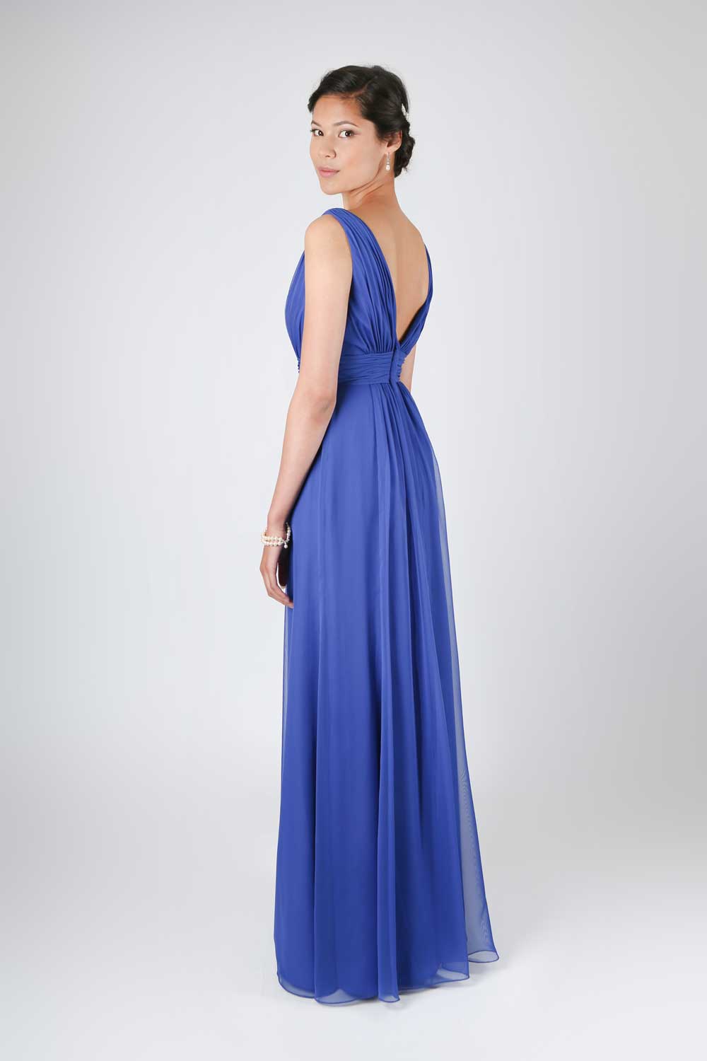 Bridesmaid dress with tapered shoulders