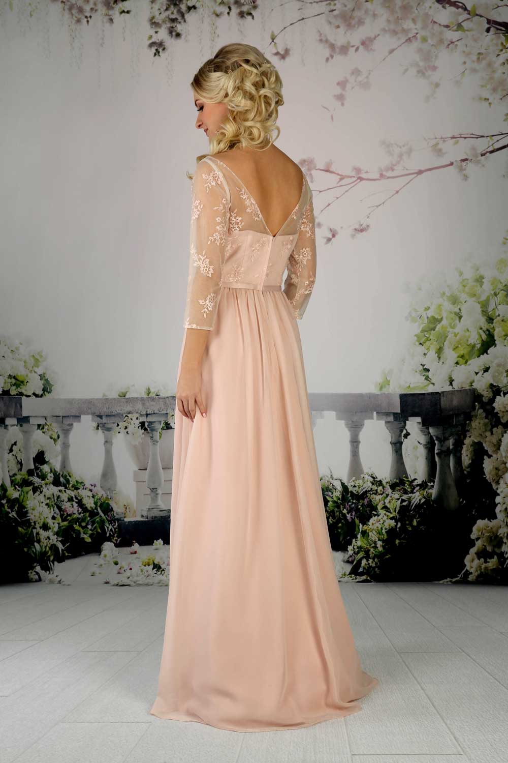 Gathered chiffon skirt with an embroidered lace bodice
