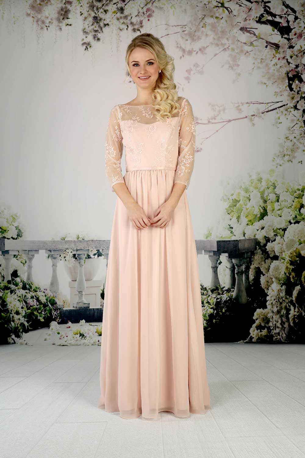 Gathered chiffon skirt with an embroidered lace bodice