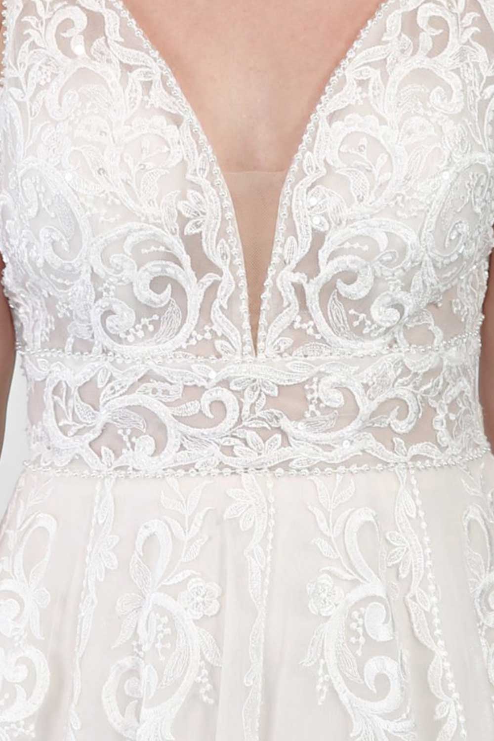 A-line dress with delicate lace detail