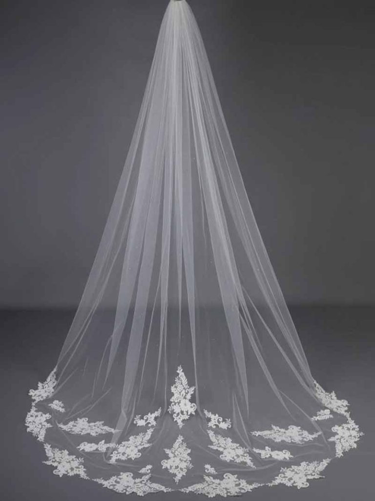 Lace Train Veil with Pearl