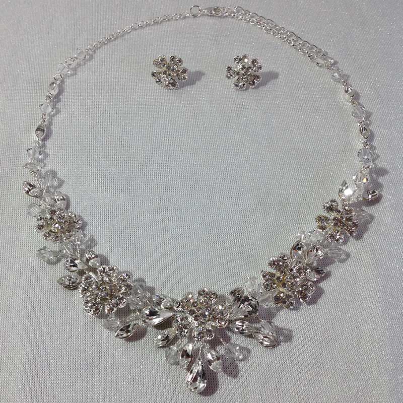 Crystals and Gems Necklace Set